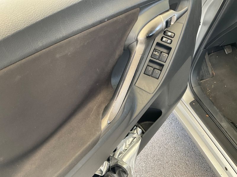 Toyota Verso 2.0 D-4D Executive 2009 – снимка 32