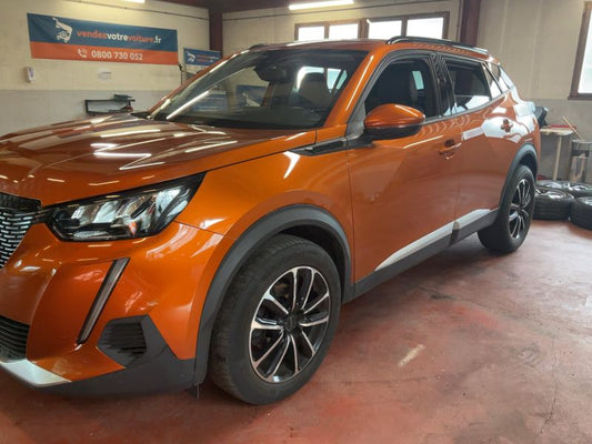 Peugeot 2008 1.2 PureTech Allure 2021 – снимка 2