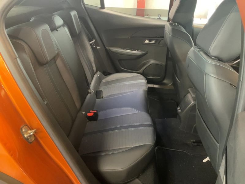 Peugeot 2008 1.2 PureTech Allure 2021 – снимка 20