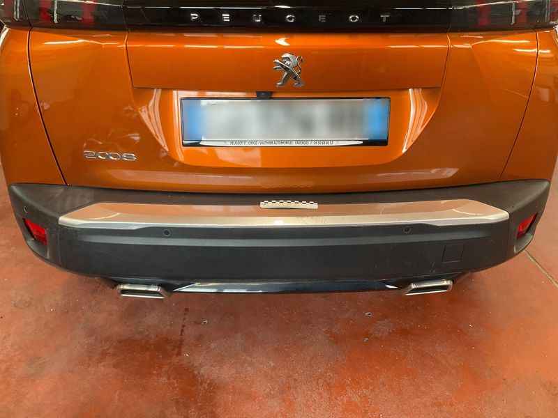 Peugeot 2008 1.2 PureTech Allure 2021 – снимка 32