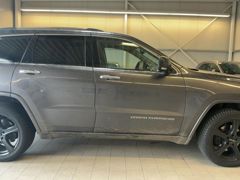 Jeep Grand Cherokee 3.0 CRD Overland 2015 – снимка 10