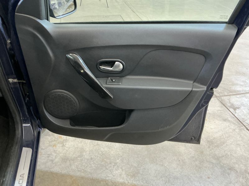 Dacia Sandero 0.9 TCe Comfort 2018 – снимка 24