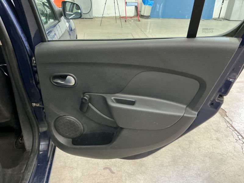 Dacia Sandero 0.9 TCe Comfort 2018 – снимка 25