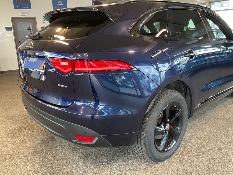 Jaguar F-Pace 20d R-Sport AWD 2018 – снимка 8