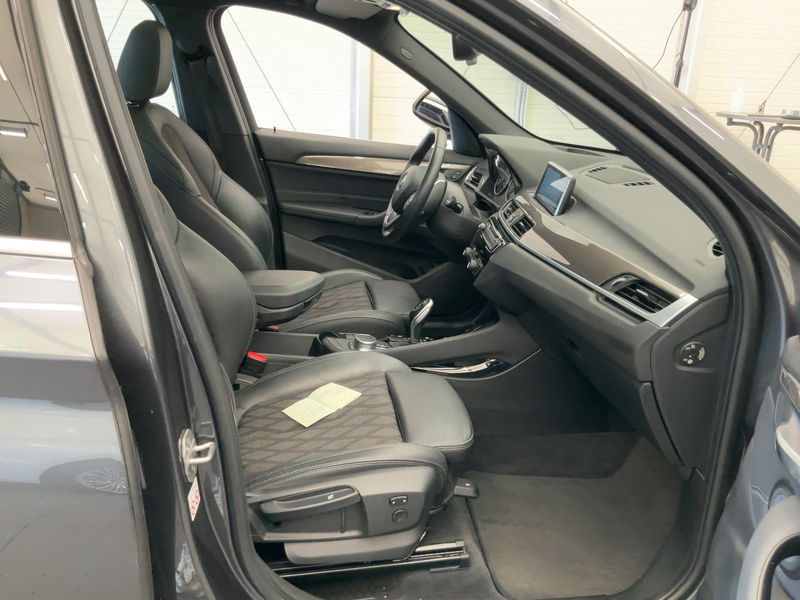 BMW X1 sDrive 20i xLine 2017 – снимка 17