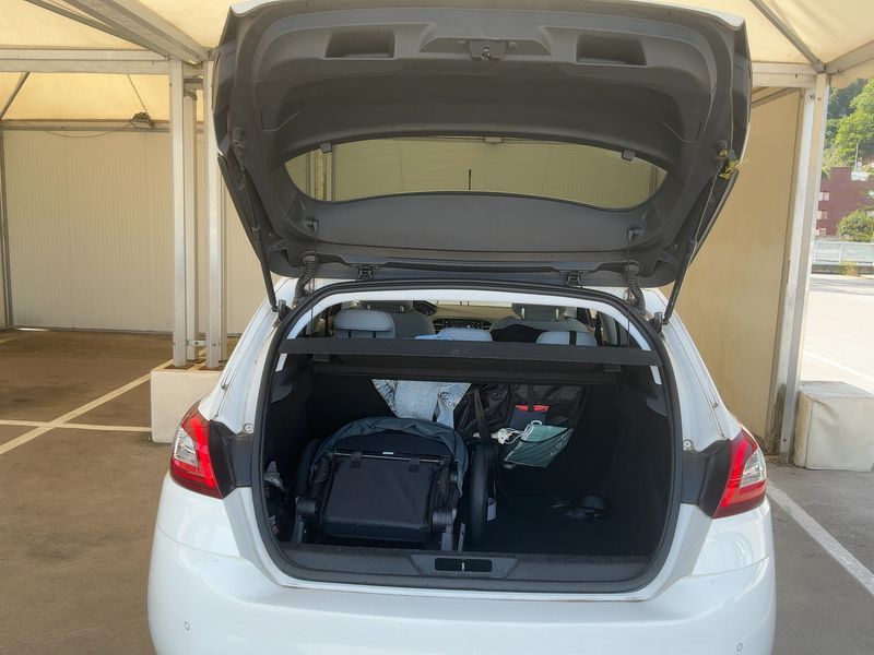 Peugeot 308 1.6 Blue-HDi Allure 2016 – снимка 15