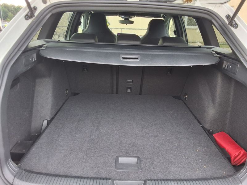Volkswagen Golf VIII 1.5 TSI R-Line 2025 – снимка 9