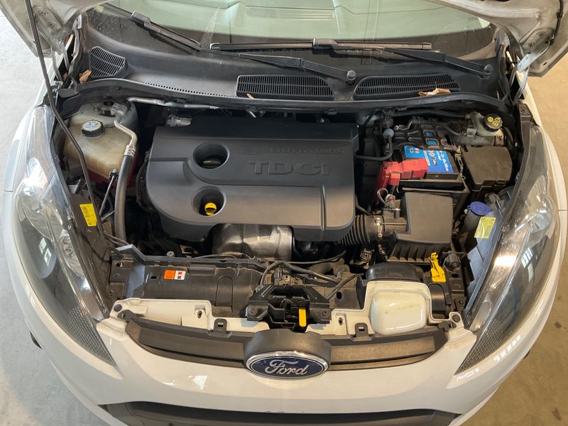 Ford Fiesta 1.4 TDCi Trend 2011 – снимка на щета