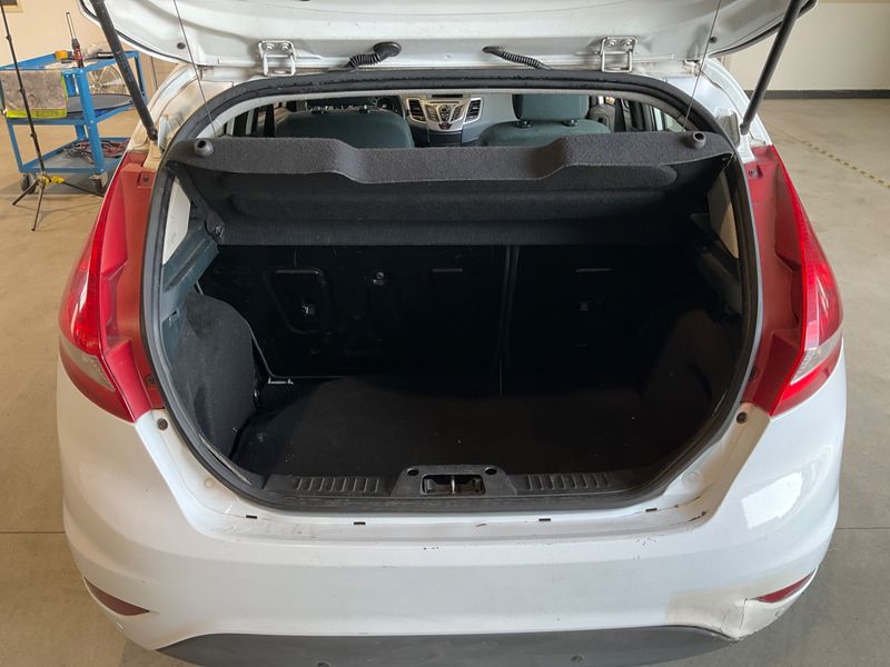 Ford Fiesta 1.4 TDCi Trend 2011 – снимка на щета
