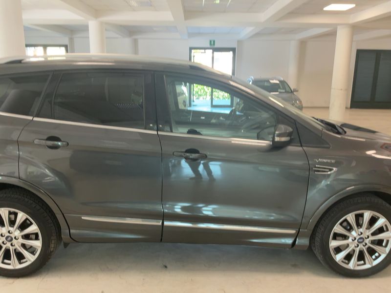 Ford Kuga 2.0 TDCi Vignale 2018 – снимка 10