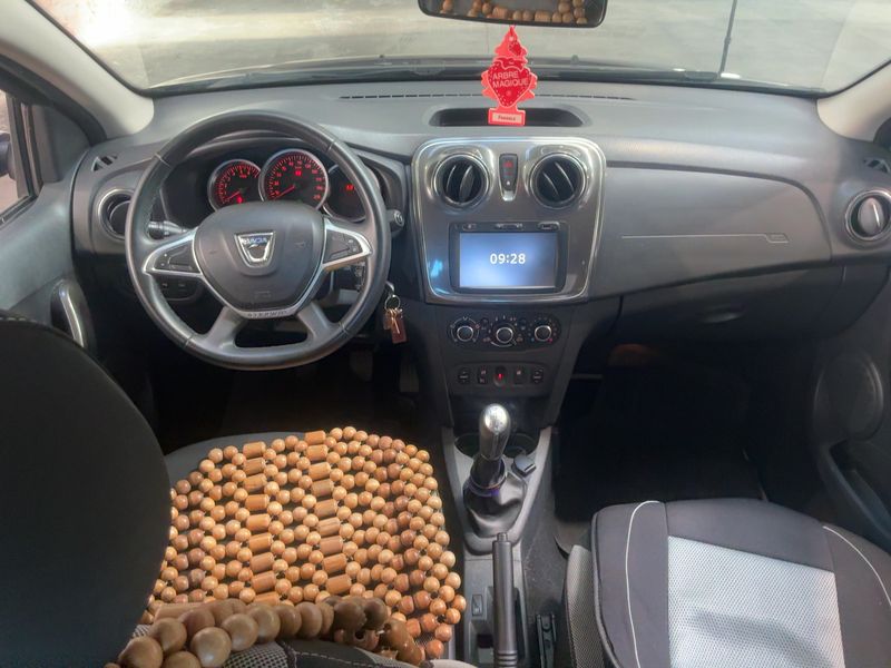 Dacia Sandero 0.9 TCe Stepway Prestige 2017 – снимка 17