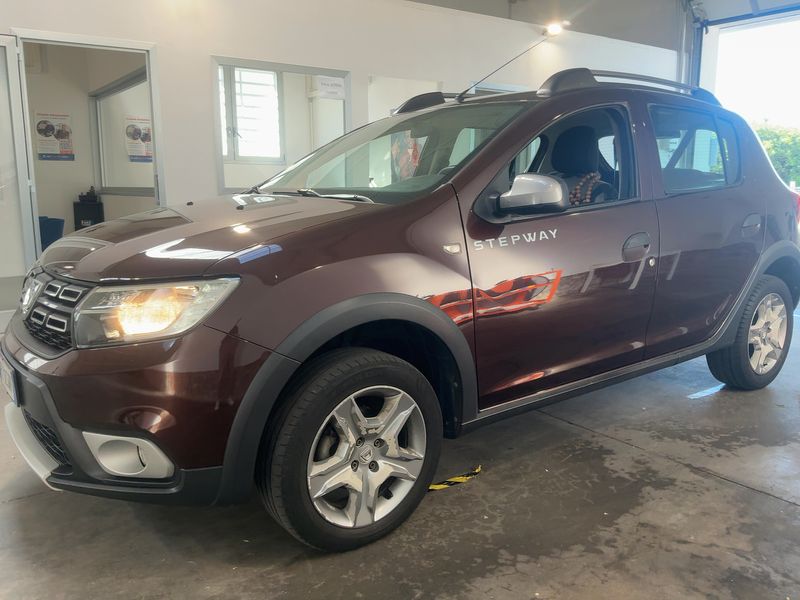 Dacia Sandero 0.9 TCe Stepway Prestige 2017 – снимка 2