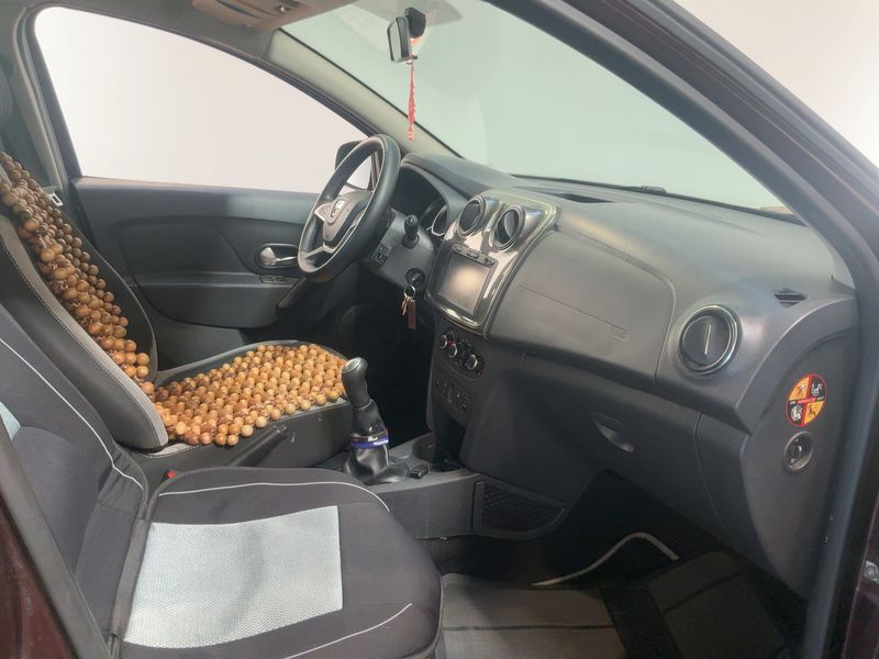 Dacia Sandero 0.9 TCe Stepway Prestige 2017 – снимка 16