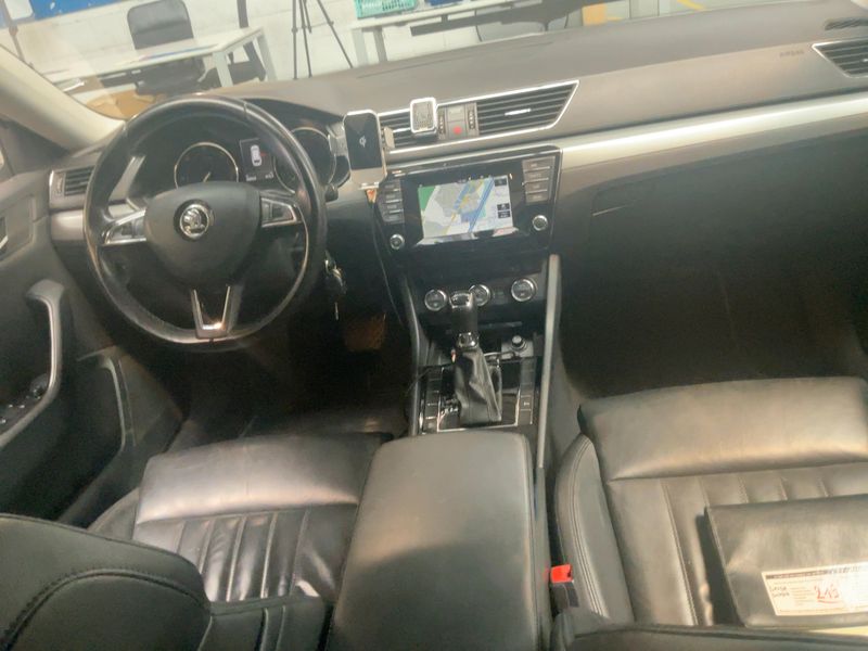 Skoda Superb 1.6 TDI Ambition 2016 – снимка 17