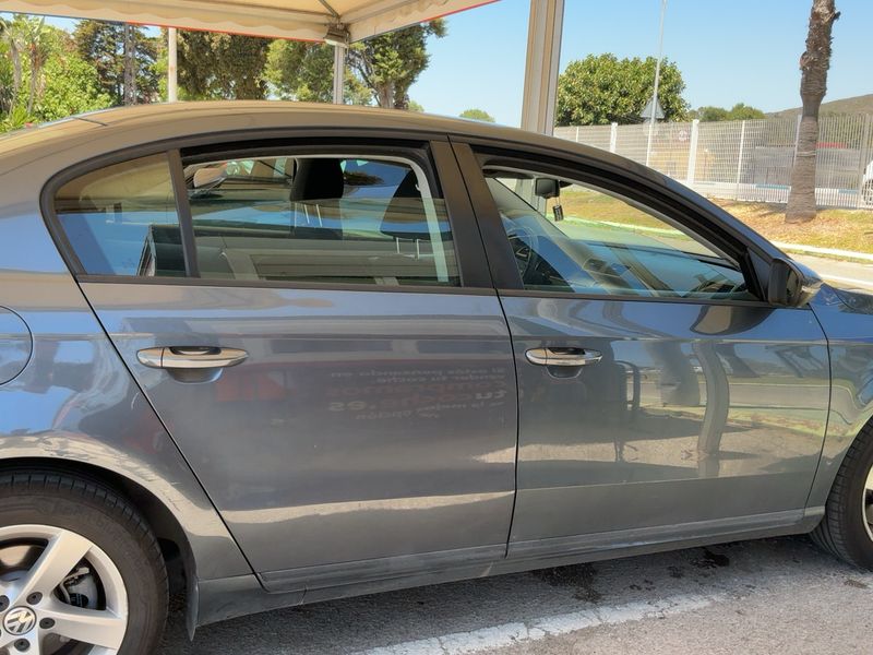 Volkswagen Passat 1.6 TDI Edition BlueMotion Tech 2013 – снимка 10