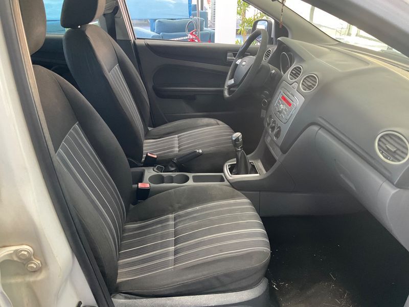 Ford Focus 1.6 TDCi Style 2009 – снимка 3