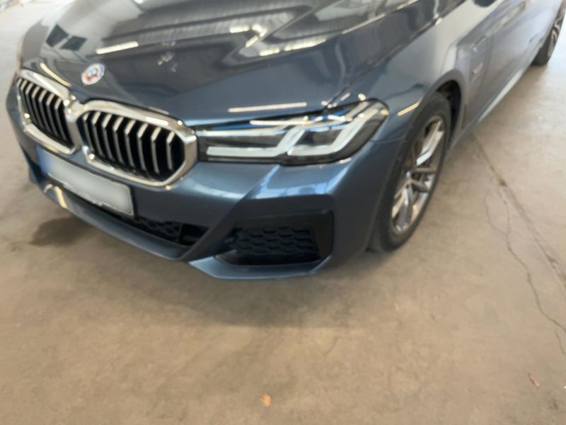 BMW 5er 530e xDrive M Sport 2022 – снимка 2