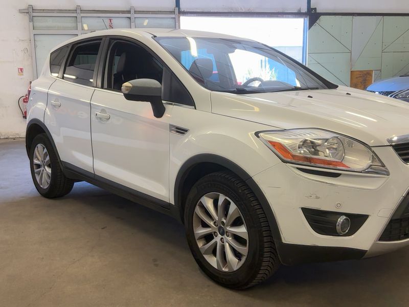 Ford Kuga 2.0 TDCi Titanium 2011 – снимка 12