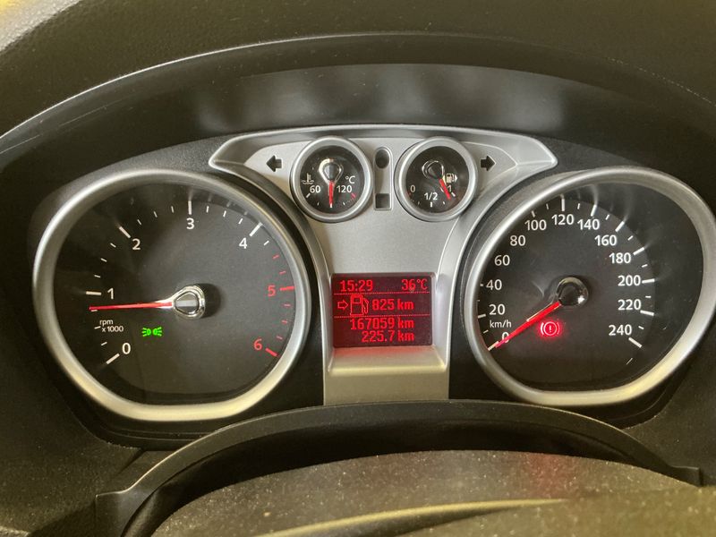 Ford Kuga 2.0 TDCi Titanium 2011 – снимка 18