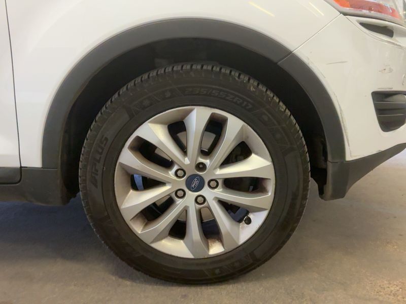 Ford Kuga 2.0 TDCi Titanium 2011 – снимка 11