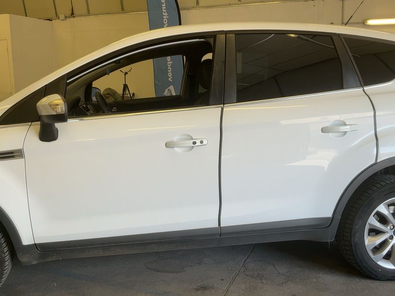 Ford Kuga 2.0 TDCi Titanium 2011 – снимка 4