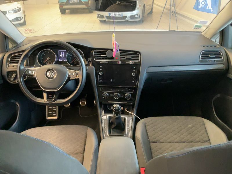 Volkswagen Golf VII 1.6 TDI Connect Start-Stopp 2019 – снимка 17