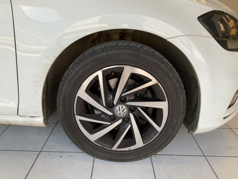 Volkswagen Golf VII 1.6 TDI Connect Start-Stopp 2019 – снимка 11