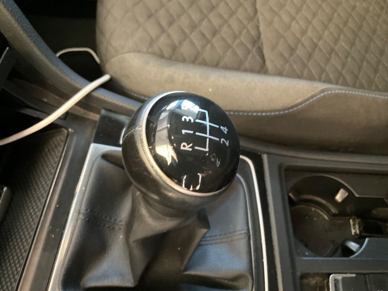 Volkswagen Golf VII 1.6 TDI Connect Start-Stopp 2019 – снимка на щета 34