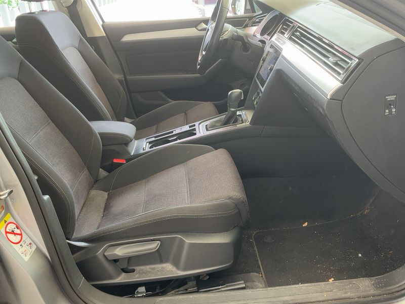 Volkswagen Passat 2.0 TDI Advance BlueMotion Tech 2018 – снимка 11