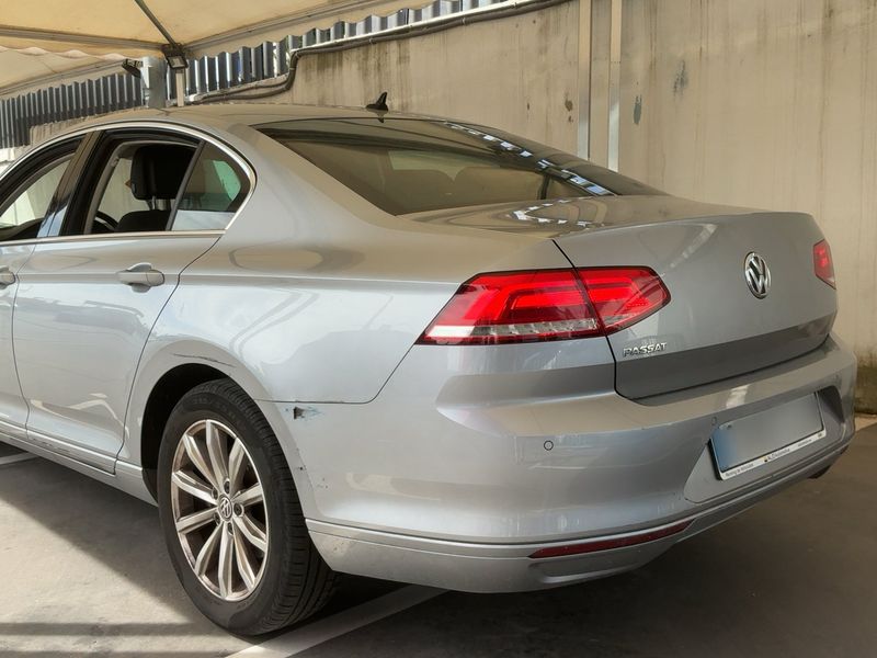 Volkswagen Passat 2.0 TDI Advance BlueMotion Tech 2018 – снимка на щета