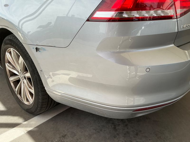 Volkswagen Passat 2.0 TDI Advance BlueMotion Tech 2018 – снимка на щета