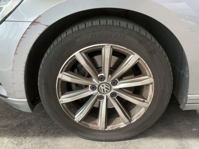 Volkswagen Passat 2.0 TDI Advance BlueMotion Tech 2018 – снимка на щета