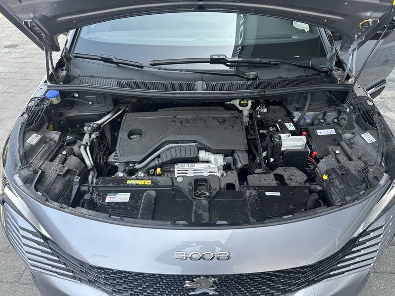 Peugeot 3008 1.2 Mild-Hybrid 136 GT 2024 – снимка 8
