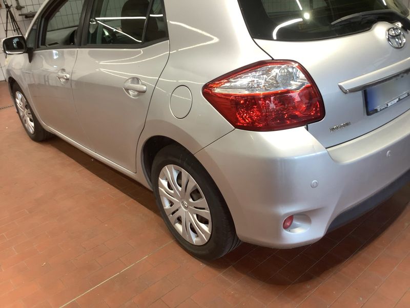 Toyota Auris 1.6 Life+ 2010 – снимка 6