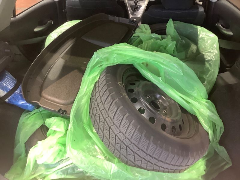 Toyota Auris 1.6 Life+ 2010 – снимка 15