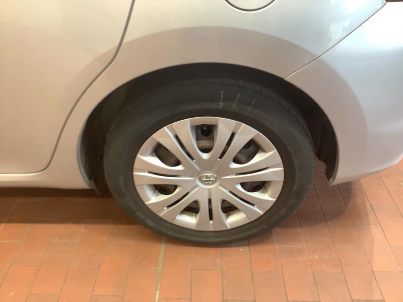 Toyota Auris 1.6 Life+ 2010 – снимка 5