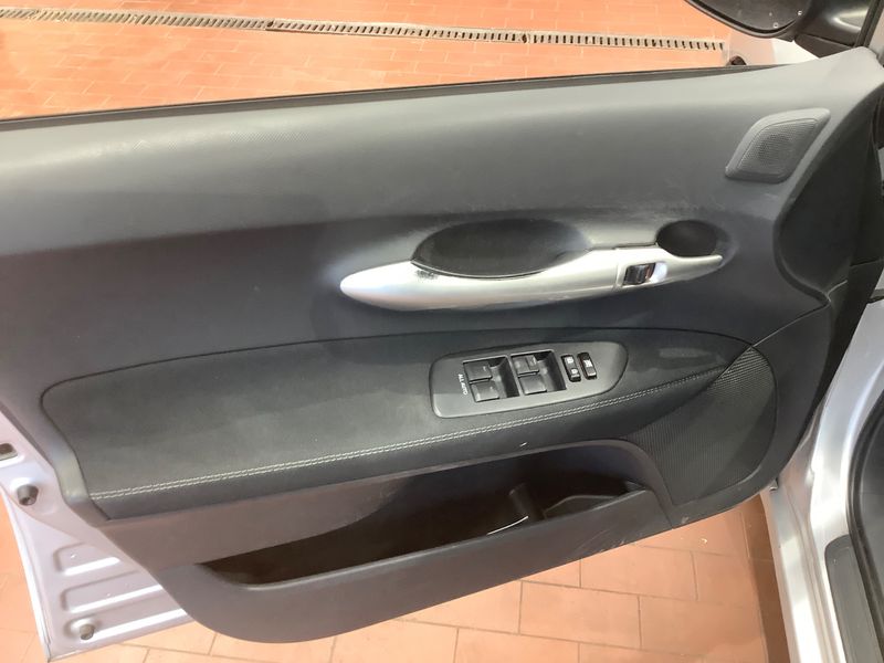 Toyota Auris 1.6 Life+ 2010 – снимка 28