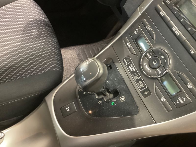 Toyota Auris 1.6 Life+ 2010 – снимка 26