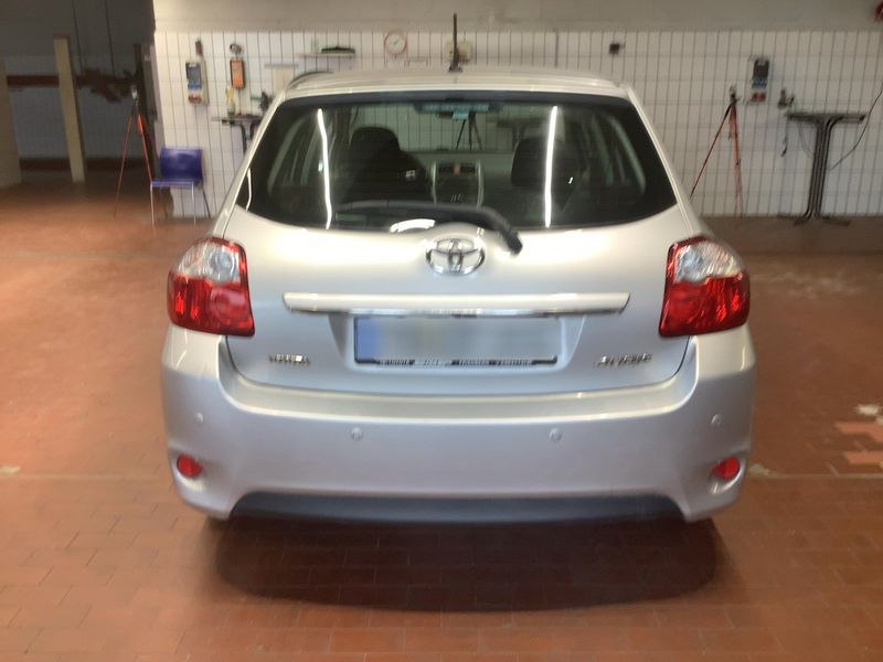 Toyota Auris 1.6 Life+ 2010 – снимка 7
