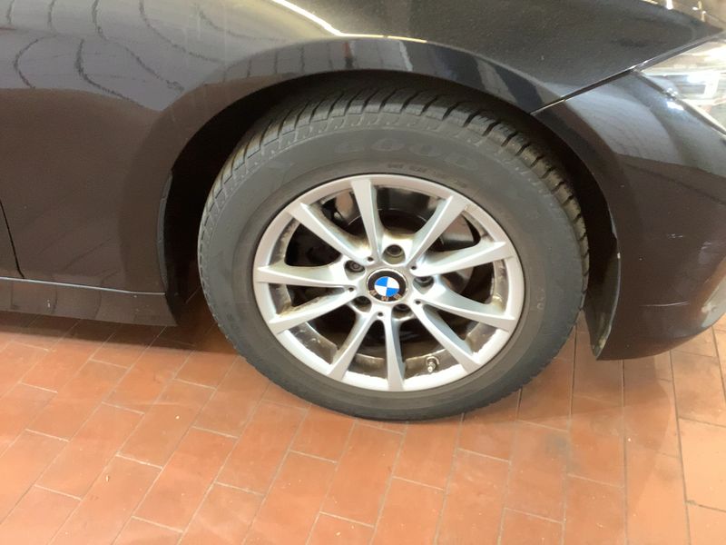 BMW 3er 320i Advantage 2018 – снимка 11