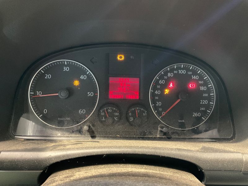 Volkswagen Touran 1.9 TDI Trendline 2004 – снимка 4