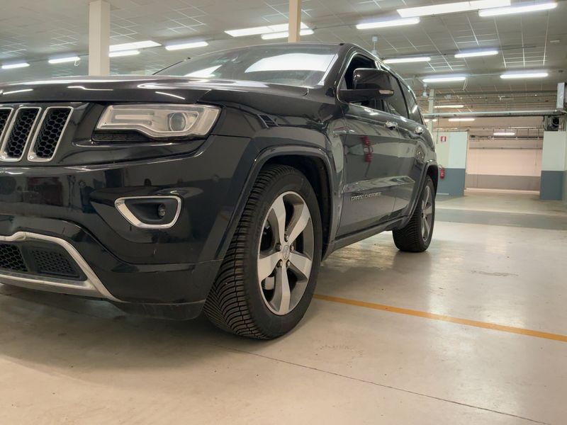 Jeep Grand Cherokee 3.0 CRD Overland 2015 – снимка 2