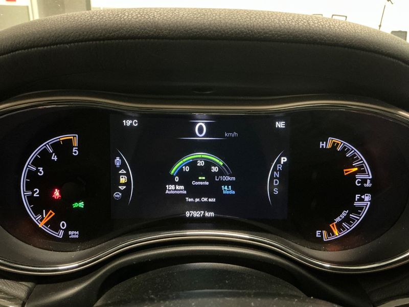 Jeep Grand Cherokee 3.0 CRD Overland 2015 – снимка 18
