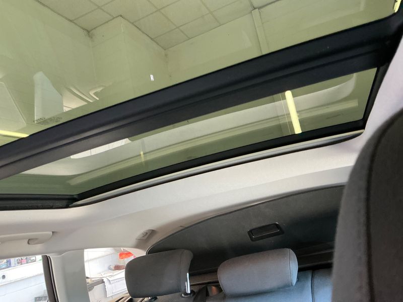 Audi A4 2.0 TDI quattro Attraction 2011 – снимка 34