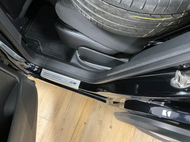 Volkswagen Tiguan 2.0 TDI Sport & Style BlueMotion Tech 2012 – снимка 27