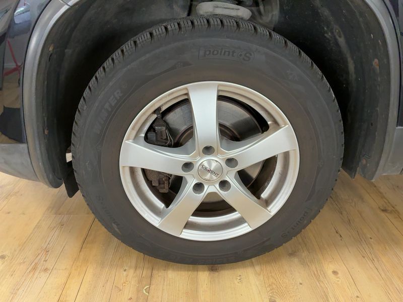 Volkswagen Tiguan 2.0 TDI Sport & Style BlueMotion Tech 2012 – снимка 3