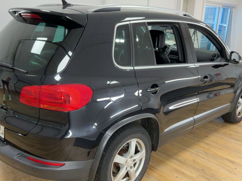 Volkswagen Tiguan 2.0 TDI Sport & Style BlueMotion Tech 2012 – снимка 8