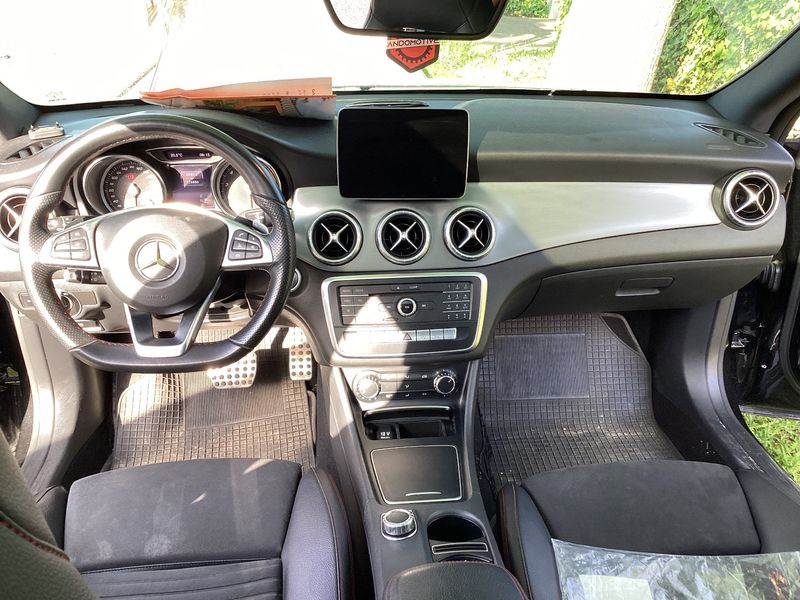 Mercedes-Benz CLA-Klasse CLA 180 AMG Line 2018 – снимка 17