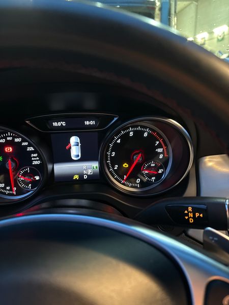 Mercedes-Benz CLA-Klasse CLA 180 AMG Line 2018 – снимка 28
