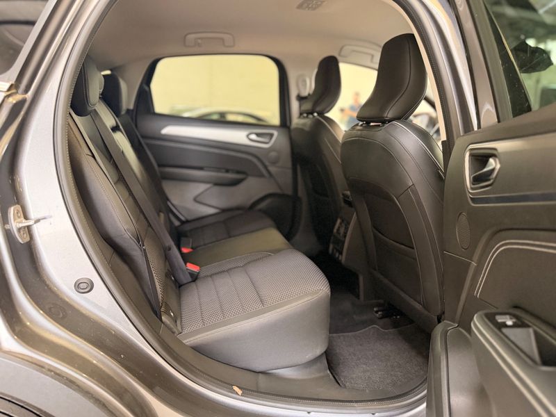 Renault Arkana 1.3 TCe Intens 2022 – снимка 19